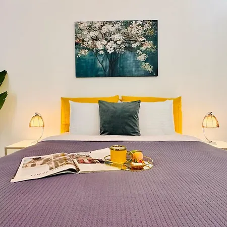 Premium Urban - Light Filled 1br With Balcony Apartment Bucharest