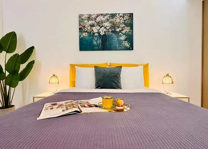 Premium Urban - Light Filled 1br With Balcony Apartmán Bukurešť