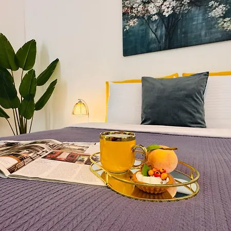 Premium Urban - Light Filled 1br With Balcony 아파트 *