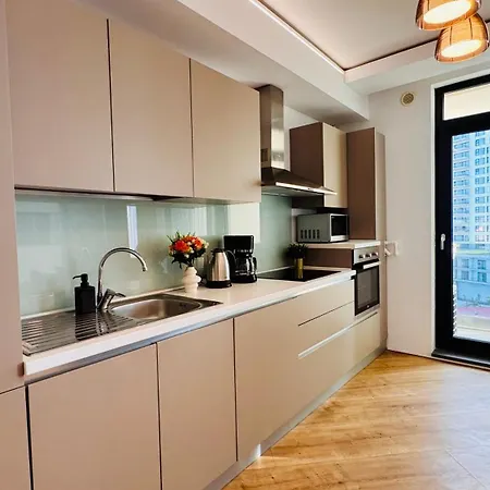 아파트 Premium Urban - Light Filled 1br With Balcony *