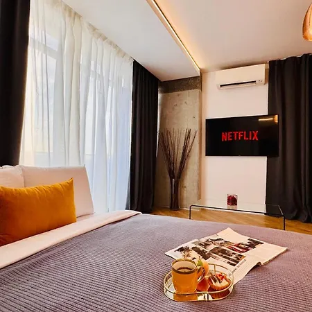 Premium Urban - Light Filled 1br With Balcony Apartament *