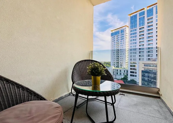 Premium Urban - Light Filled 1br With Balcony 부쿠레슈티